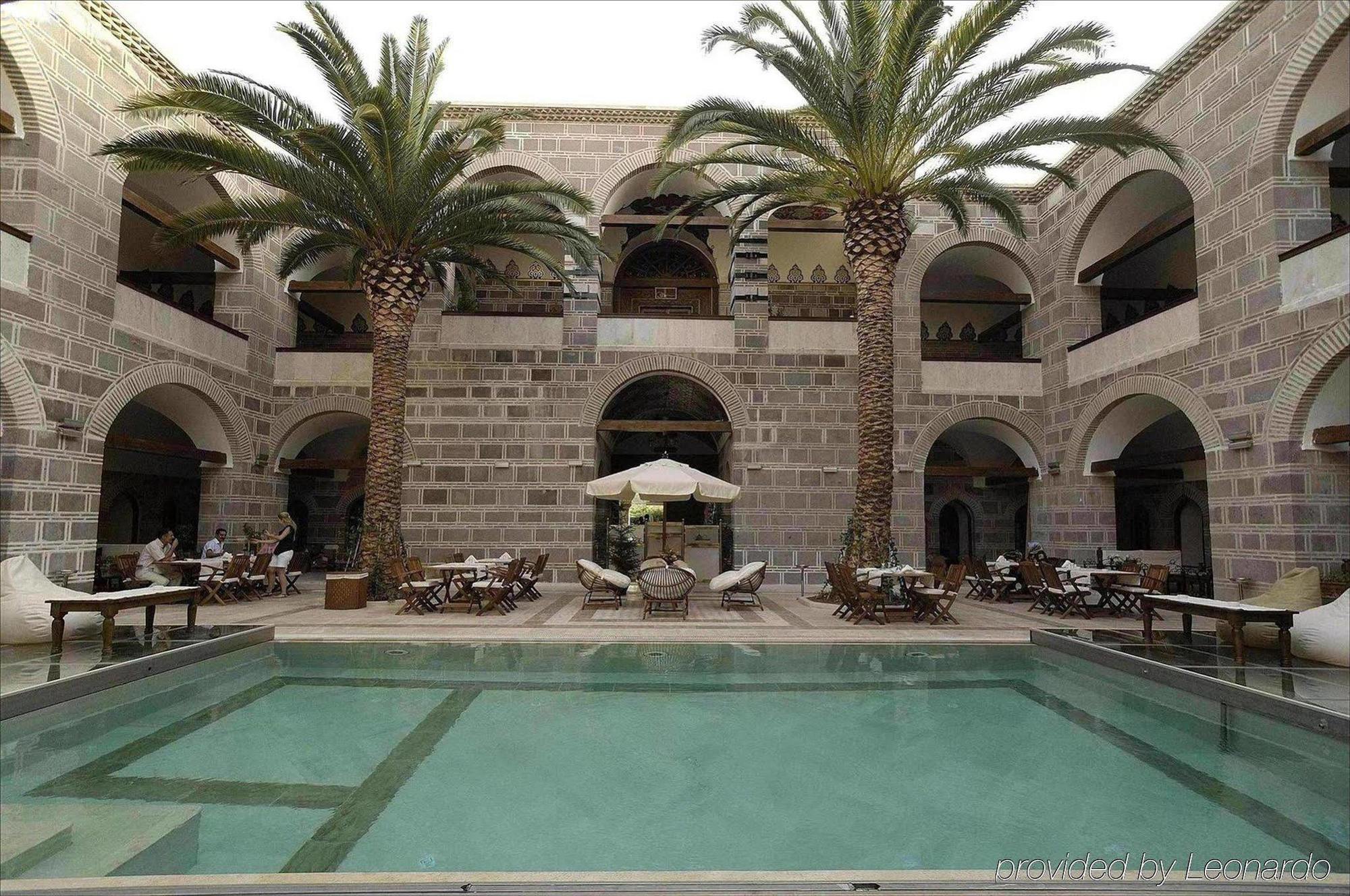 Cesme Kanuni Kervansaray Historical Hotel Facilities photo